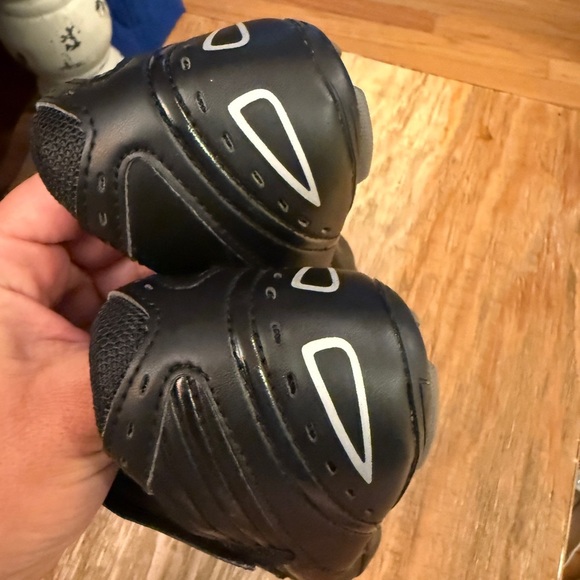 Shimano Black Cycling Footwear - Picture 3 of 4